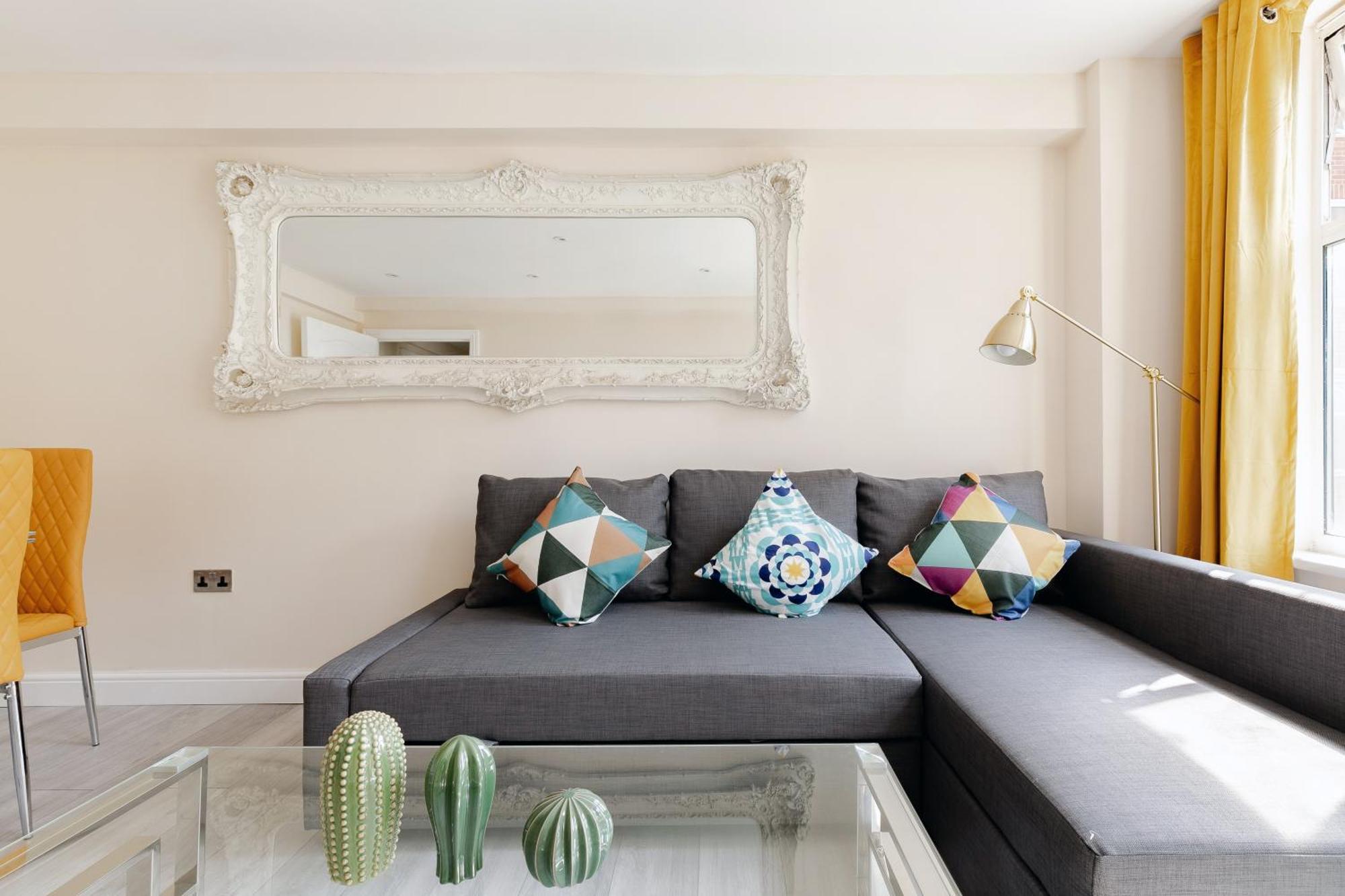 Two Bedroom Apartment Near Hyde Park And Oxford Street Лондон Екстер'єр фото